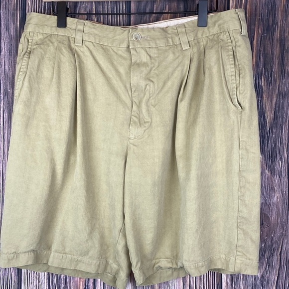 Men’s Tommy Bahama Tan Bamboo Fiber Shorts - Size 35 - Picture 1 of 9